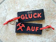 Glück-Auf-Schlüsselanhänger rot